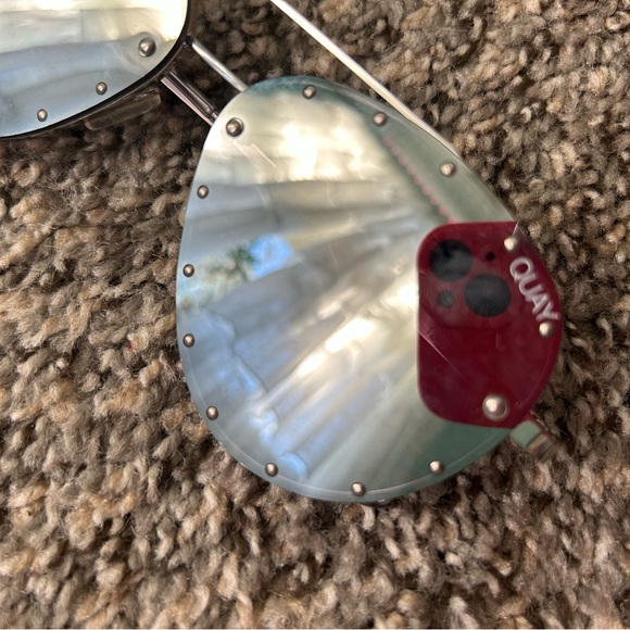 Quay x Jaclyn Hill - Roxanne Silver - Picture 3 of 4